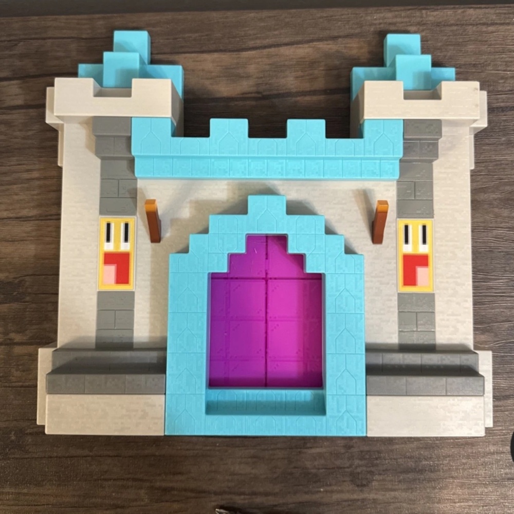 Minecraft Creator Series Party Supreme's Palace Playset Lights Sounds  2021